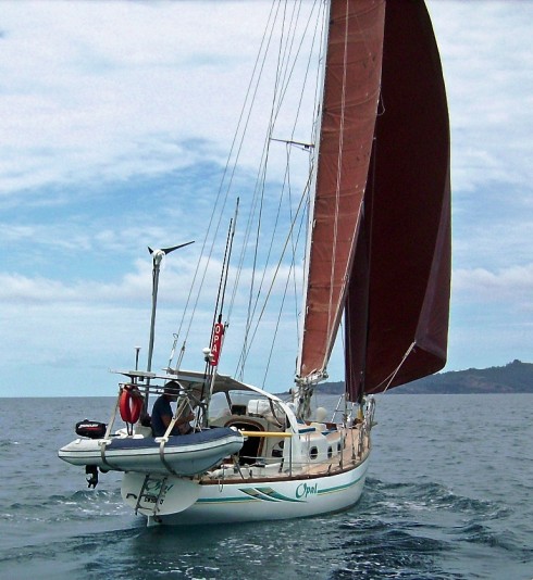 aluminum monohull sailboats